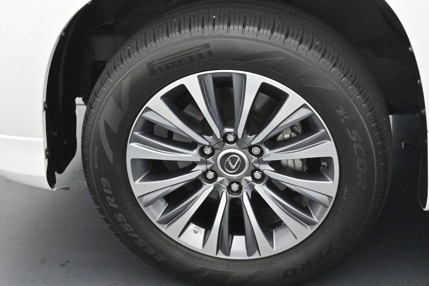 Used 2021 Starfire Pearl Lexus GX 460 Luxury image 46