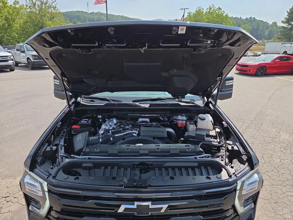 New 2026 Black Chevrolet LT image 18