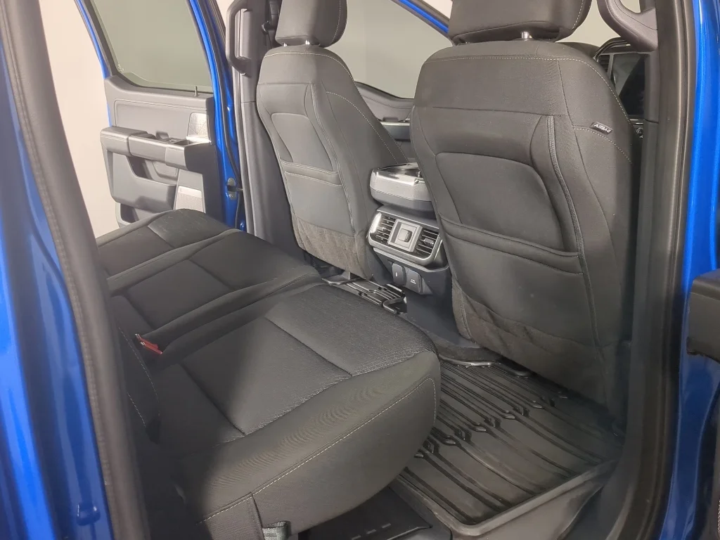 Used 2021 Velocity Blue Metallic Ford XLT image 21