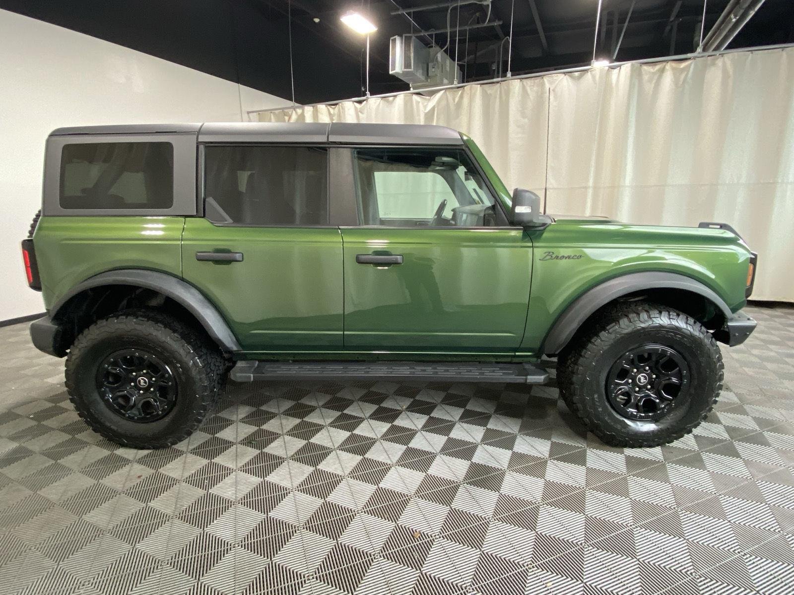 Used 2022 Eruption Green Ford Wildtrak Advanced image 10