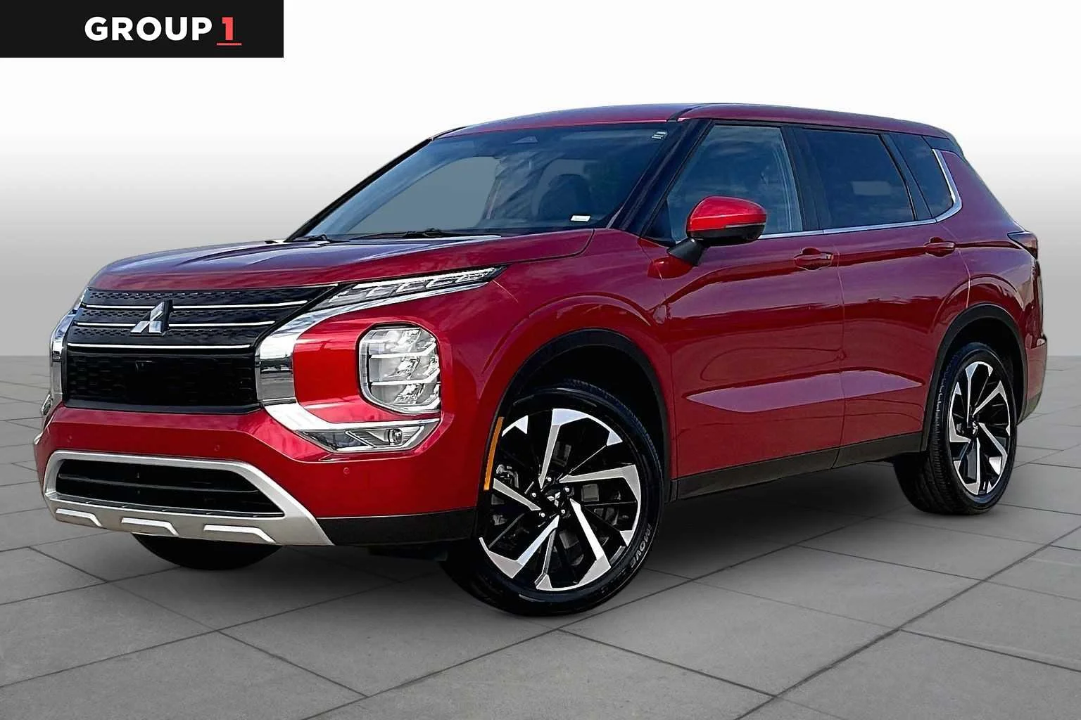 2024 Mitsubishi Outlander SE 2WD's photo