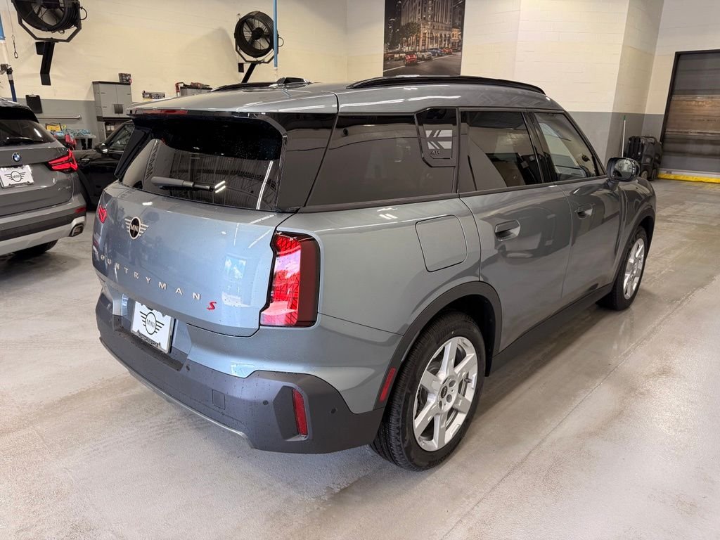 New 2027 Smokey Green Metallic MINI  image 6