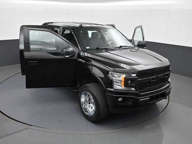 Used 2020 Black Ford XLT image 29