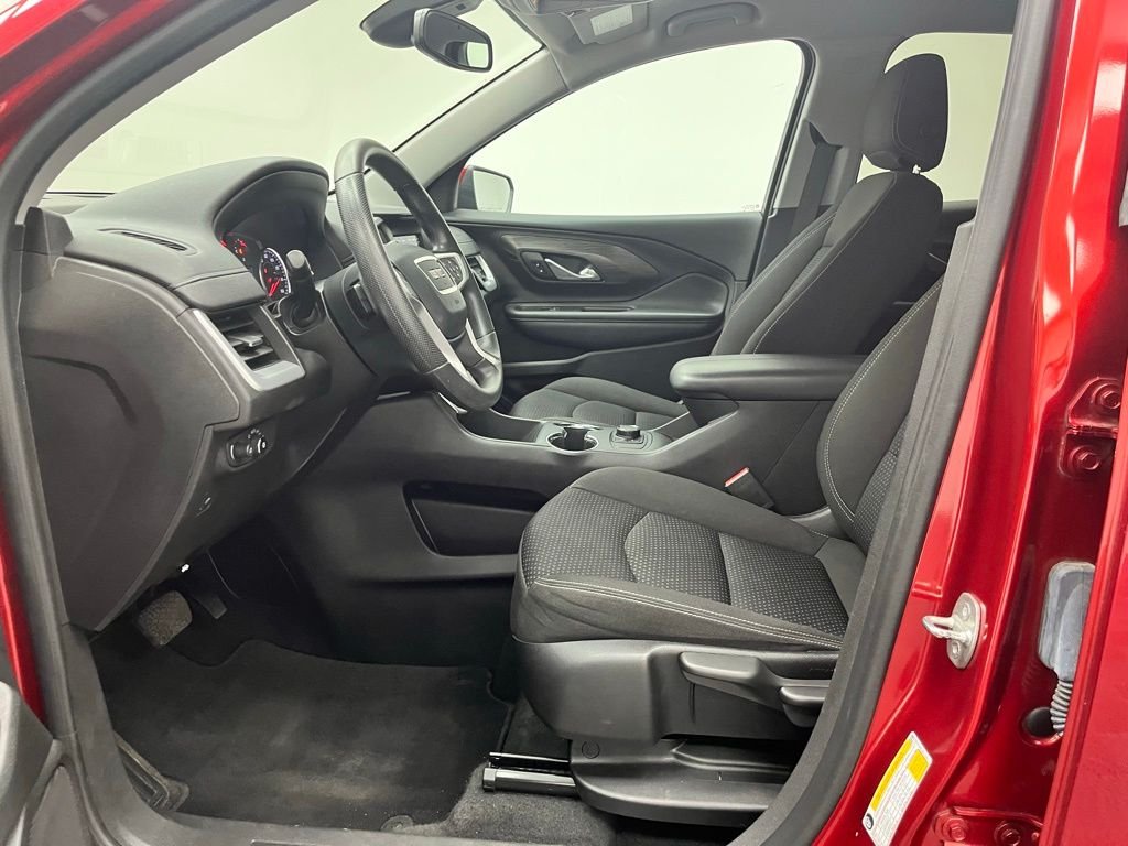 Used 2023 Volcanic Red GMC SLE image 18