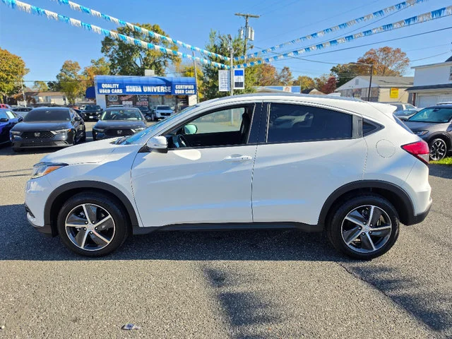 Certified Used 2022 Platinum White Pearl Honda AWD EX image 3