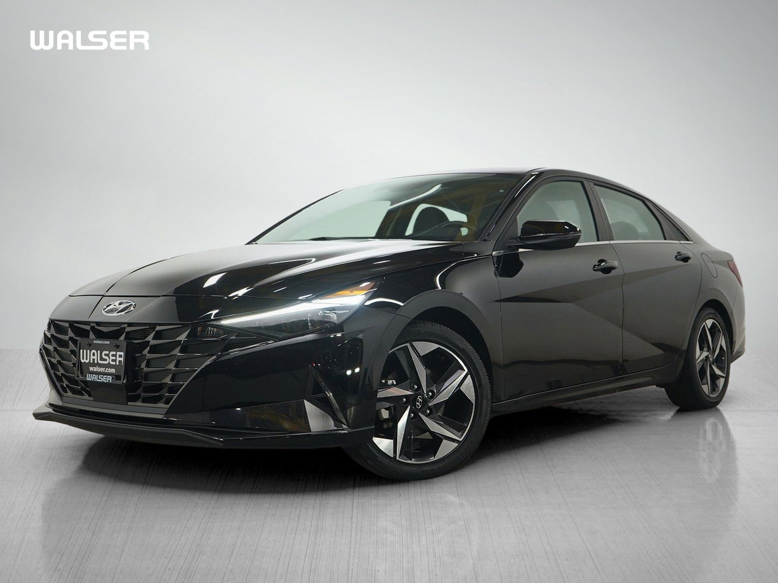 2023 Hyundai Elantra 1.6 HEV Limited DCT's photo