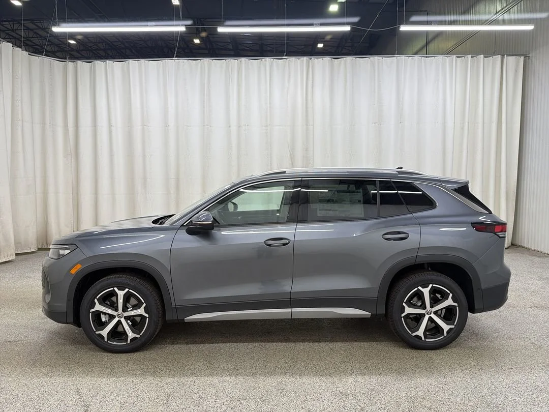 New 2026 Platinum Gray Metallic Volkswagen SE image 6