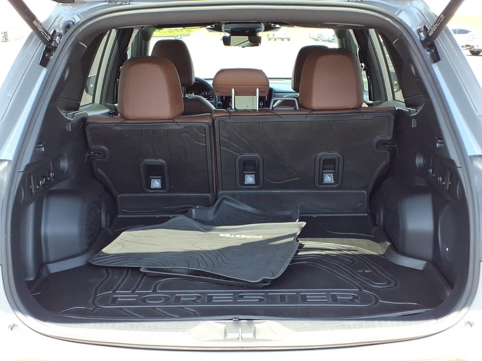 Certified Used 2025 River Rock Pearl Subaru Touring image 13