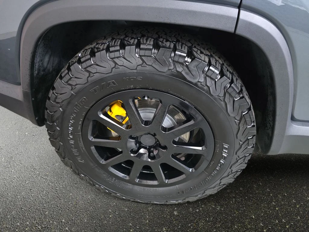 Used 2023 Gray Rivian Adventure image 30