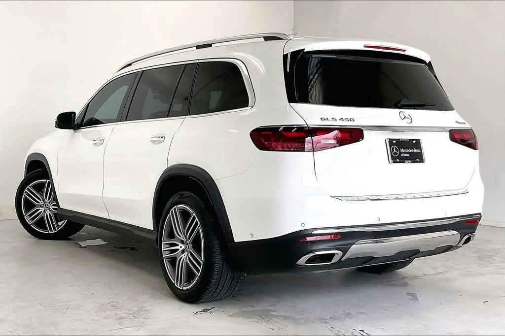 Certified Used 2026 Polar White Mercedes-Benz GLS 450 image 11