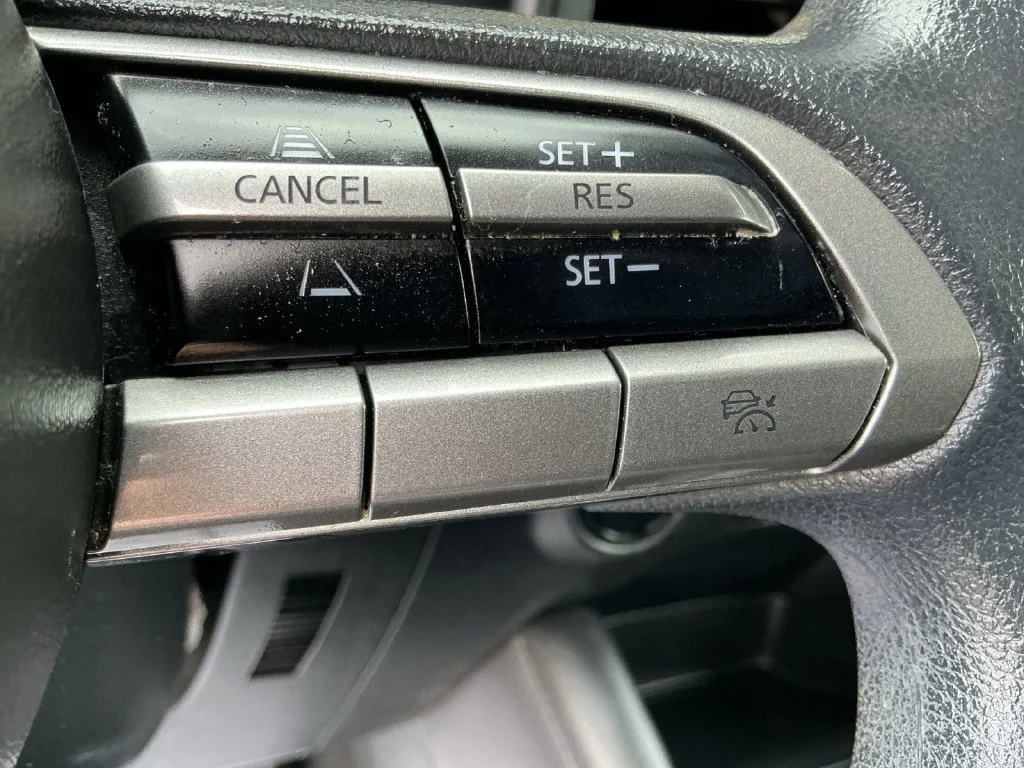 Used 2021 White Mazda 2.5 S image 25