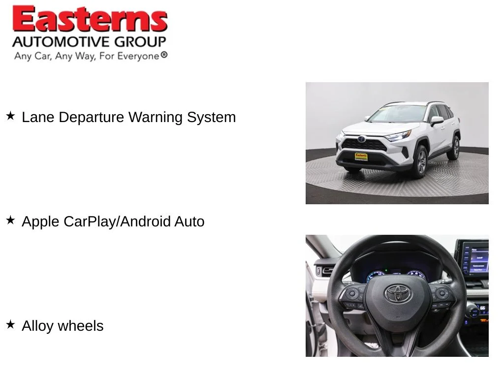 Used 2022 White Toyota XLE image 11