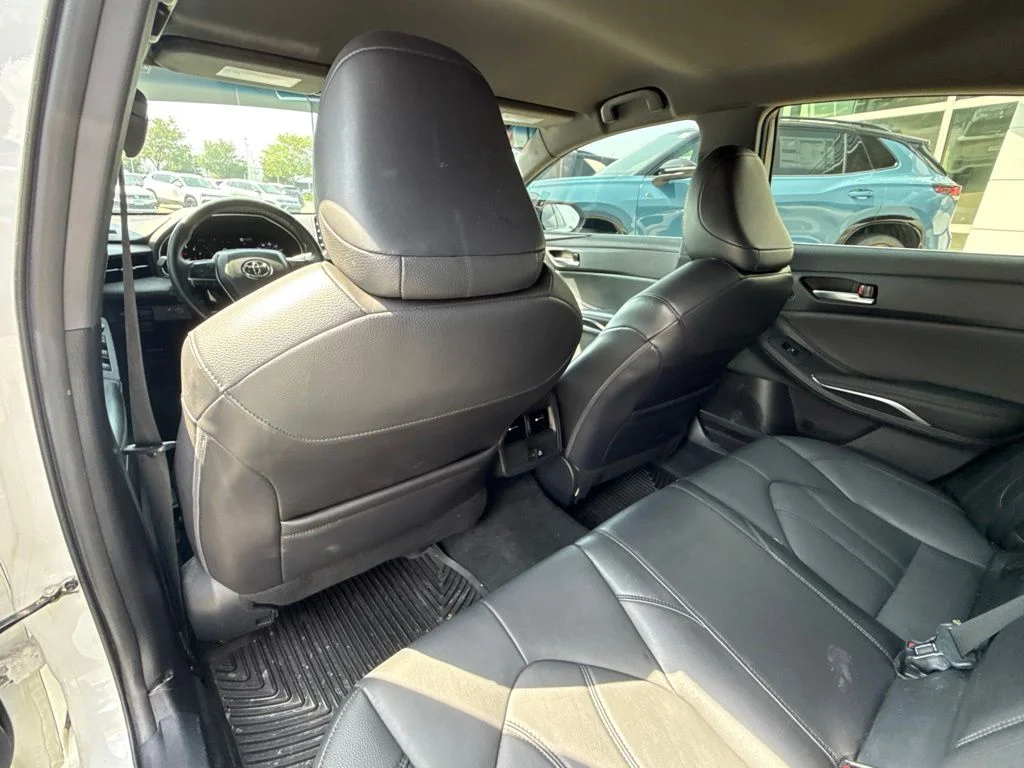 Used 2022 Pearl Toyota XLE image 22