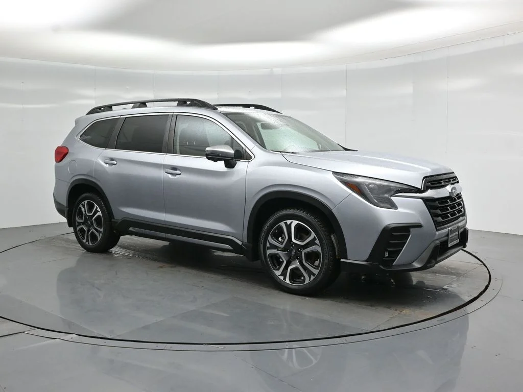 Certified Used 2023 Silver Subaru Limited image 26