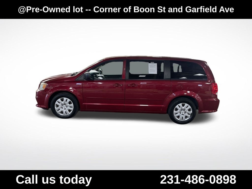 Used 2014 Red Dodge SE image 2