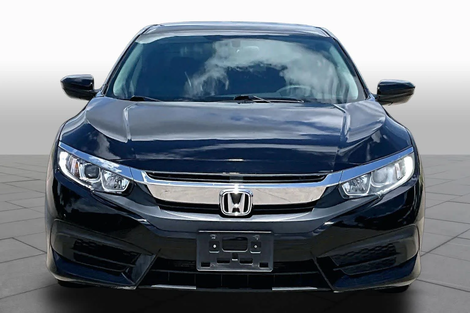 Certified Used 2018 Crystal Black Pearl Honda LX image 4