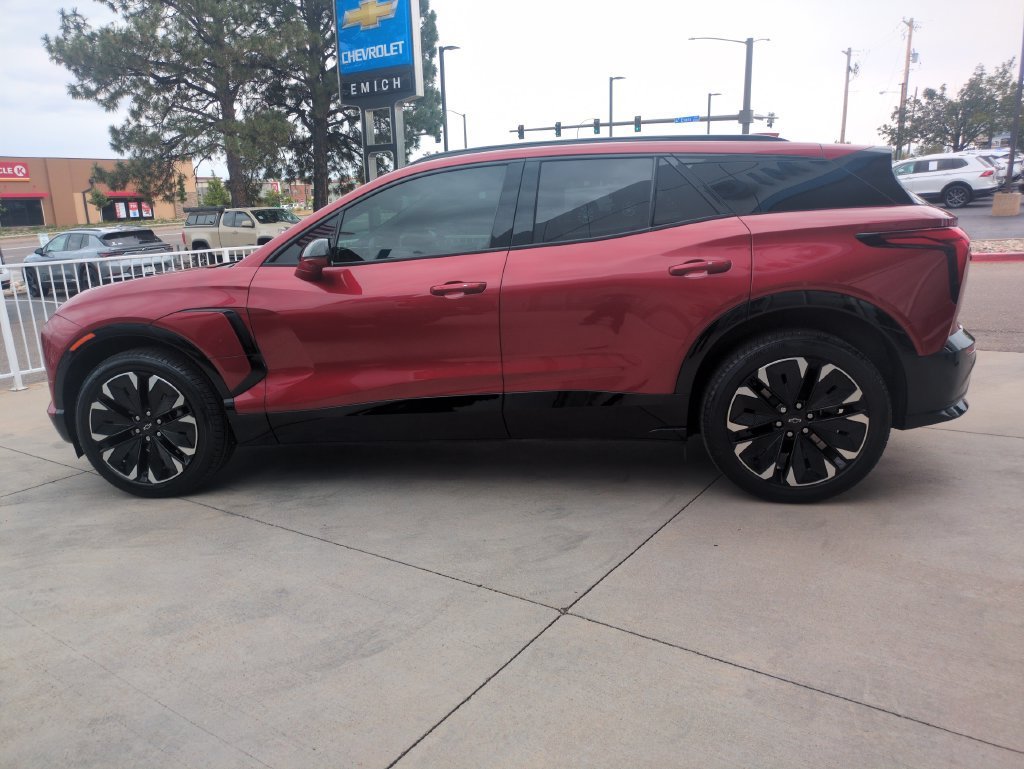 Used 2024 Chevrolet Blazer EV RS with VIN 3GNKDCRJ5RS227711 for sale in Lakewood, CO