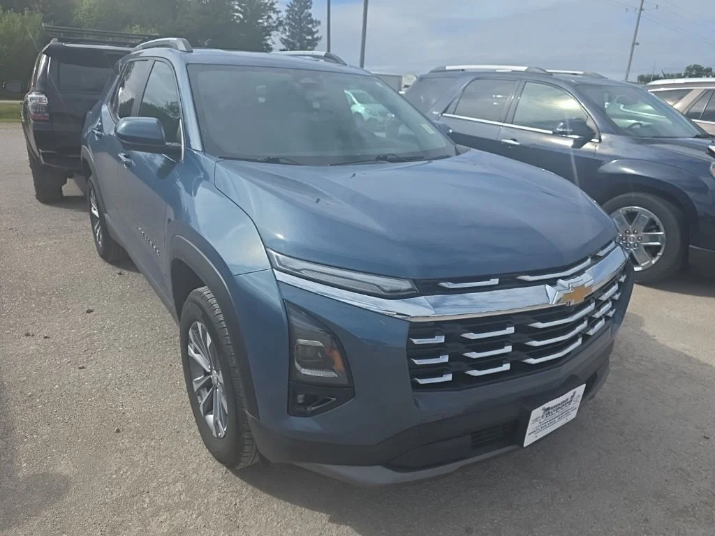 Used 2025 Blue Chevrolet LT image 1