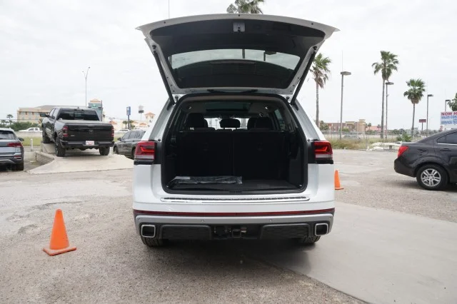 New 2024  Volkswagen 2.0T Peak Edition SEL image 7