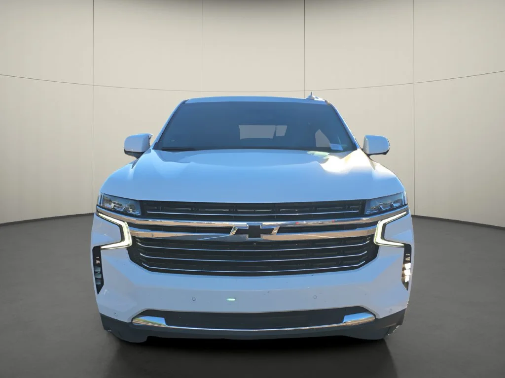 Used 2022 White Chevrolet LT image 2