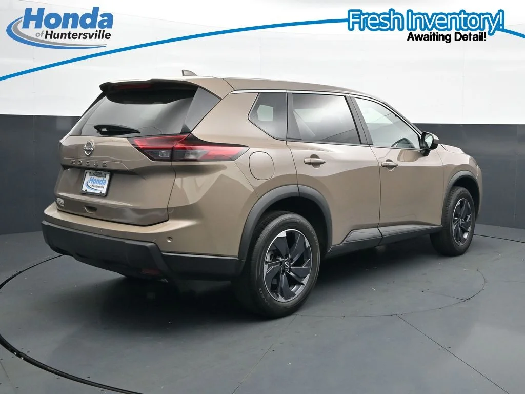 2025 Nissan Rogue SV - Photo 10