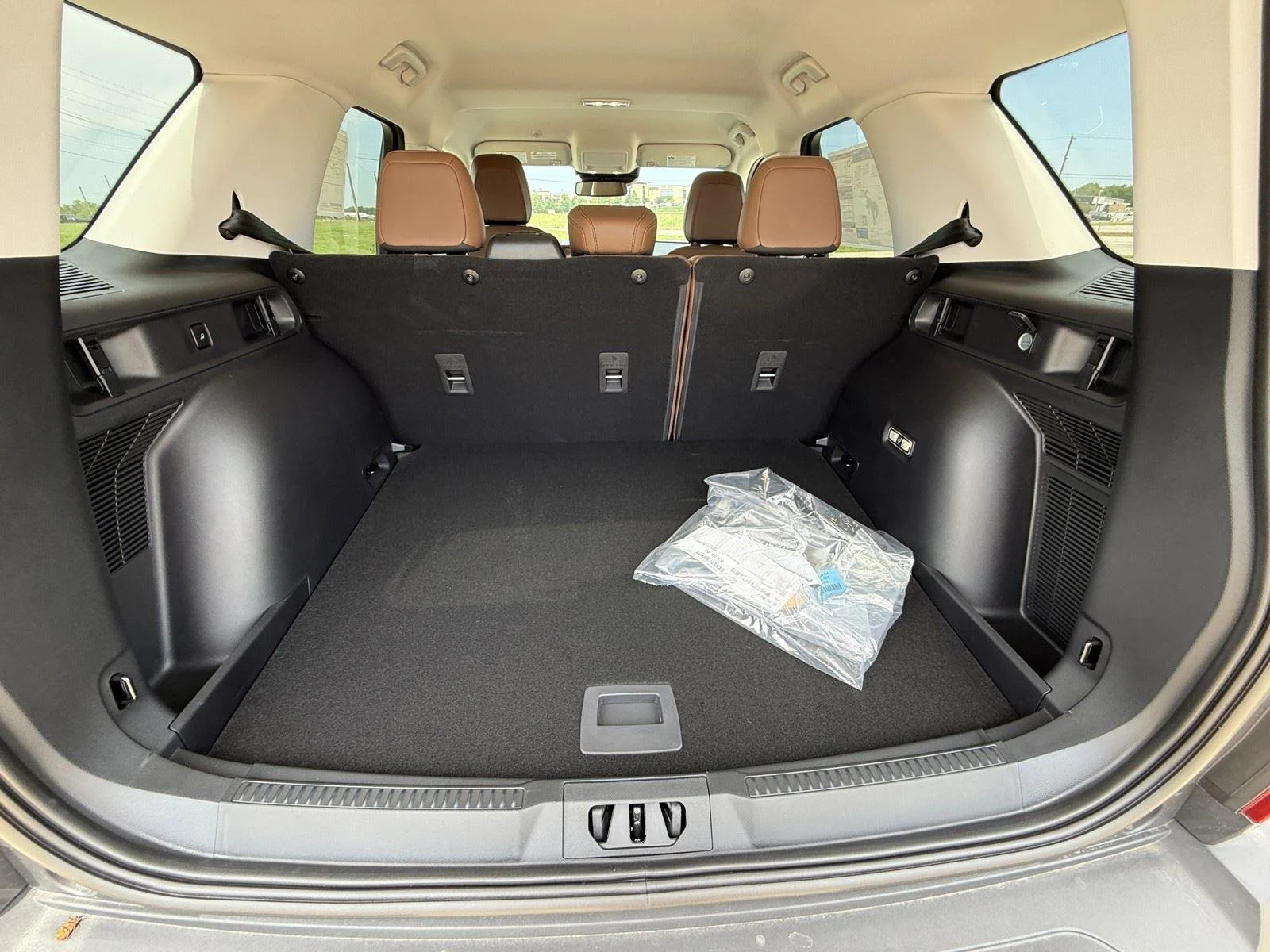 New 2026 Carbonized Gray Metallic Ford Outer Banks® image 11