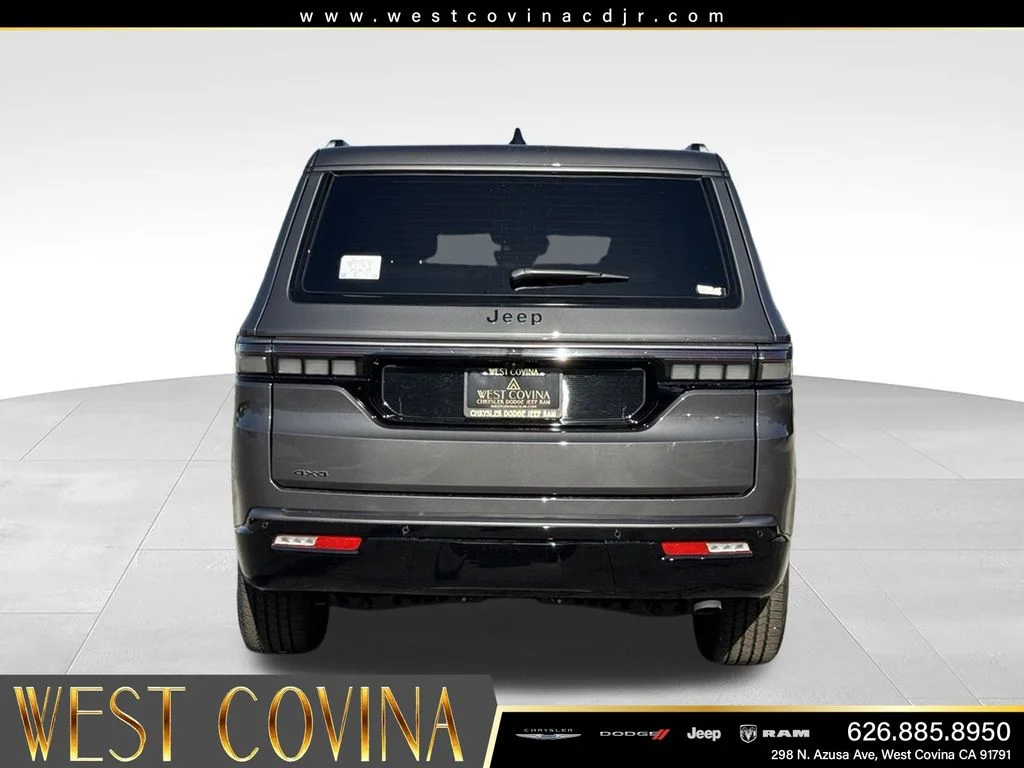New 2026 Baltic Gray Metallic Clearcoat Jeep Limited Altitude image 9