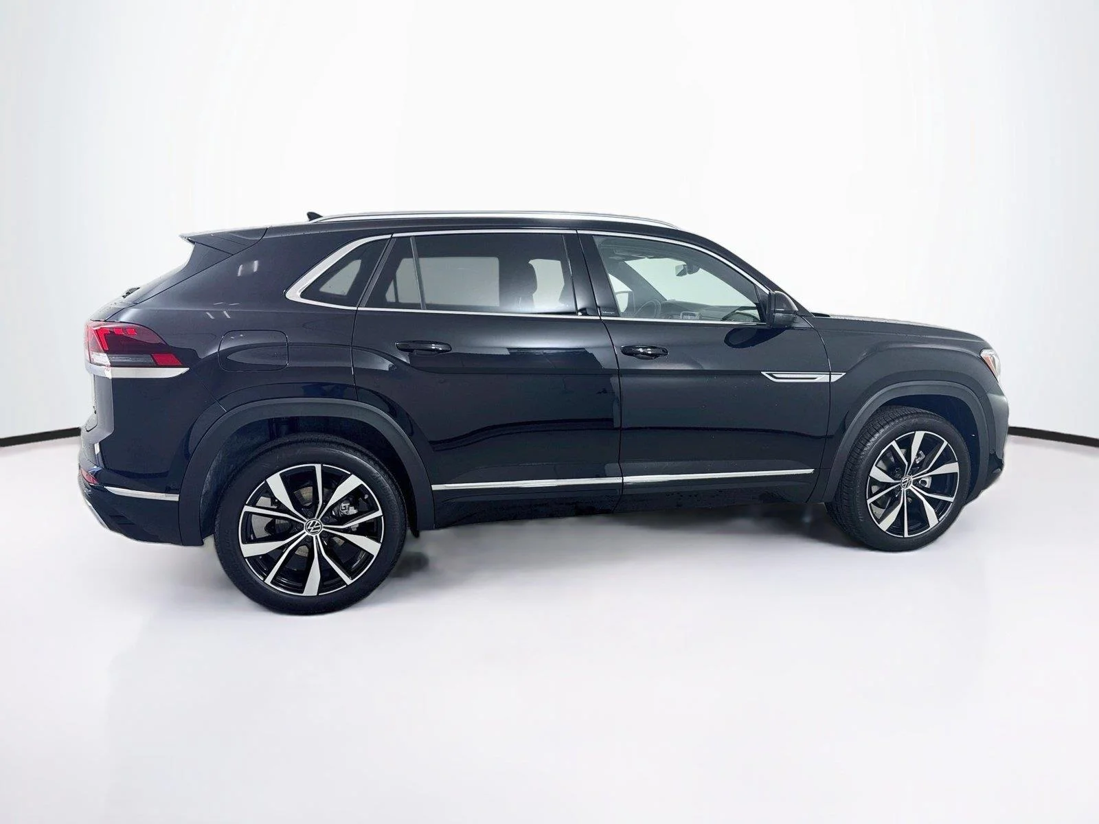 New 2026 Deep Black Pearl Volkswagen 2.0T SEL Premium R-Line image 8