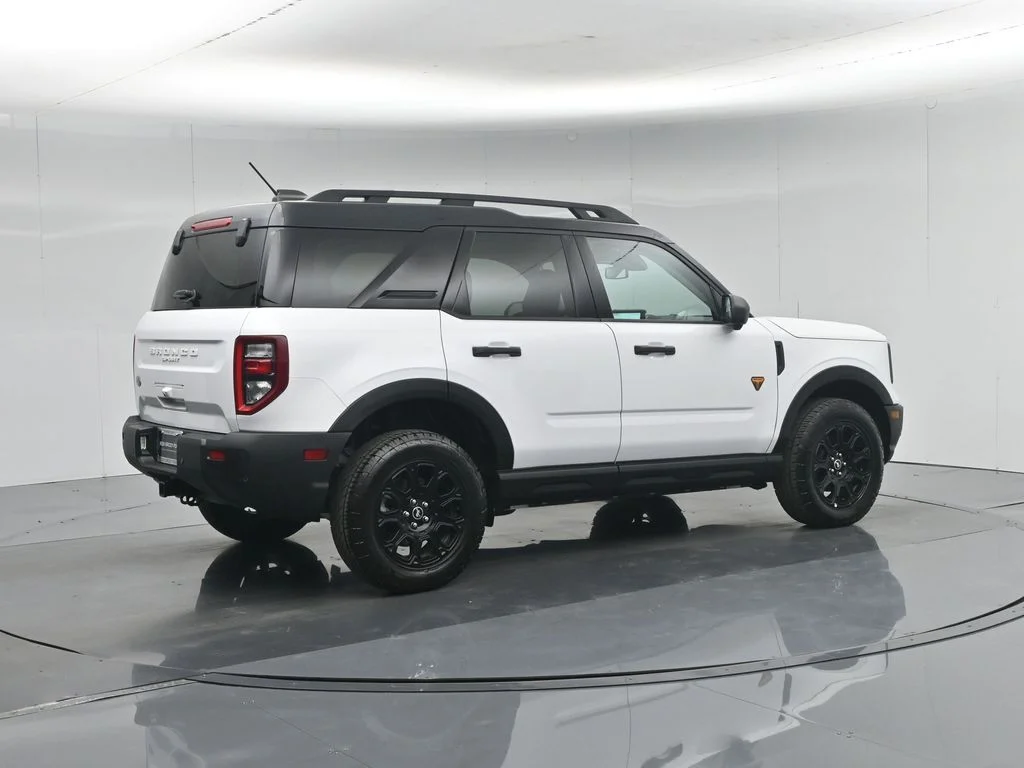 Certified Used 2025 White Ford Badlands image 30