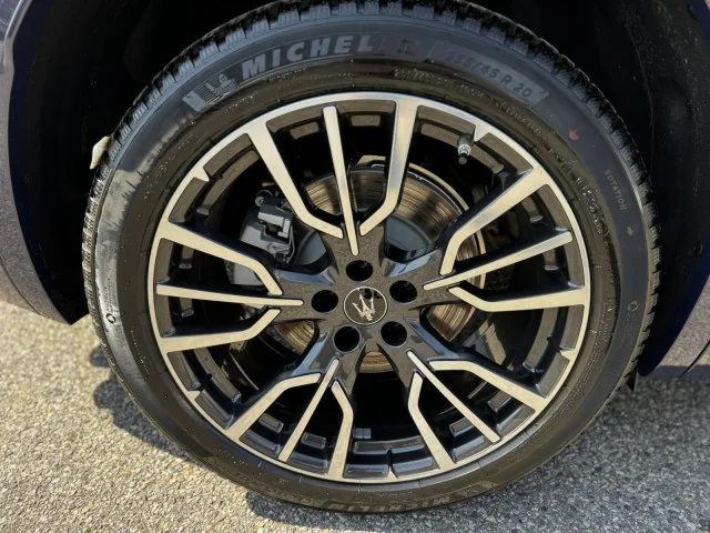 New 2025 Night Interaction Metallic Maserati Fuoriserie !! Night Interaction ~ image 11