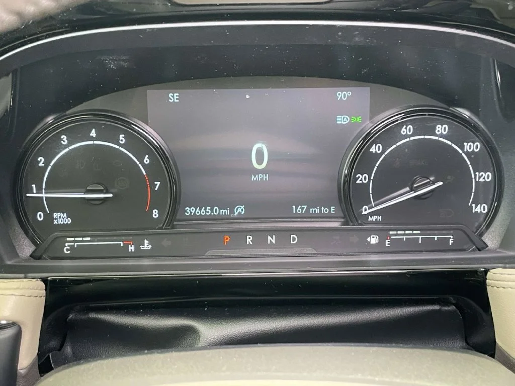 Used 2021 Gray Lincoln Standard image 35