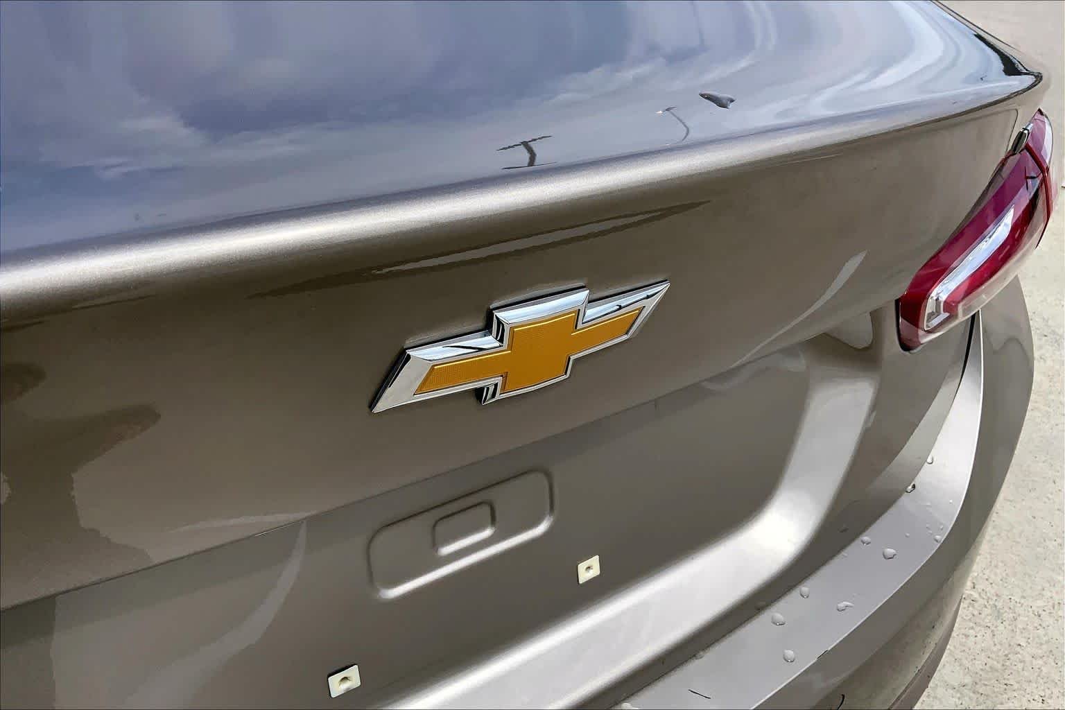 Used 2024 Mineral Gray Metallic Chevrolet LT image 30
