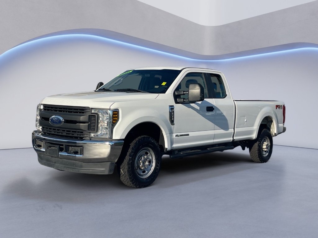 Used 2018 Oxford White Ford XL image 21