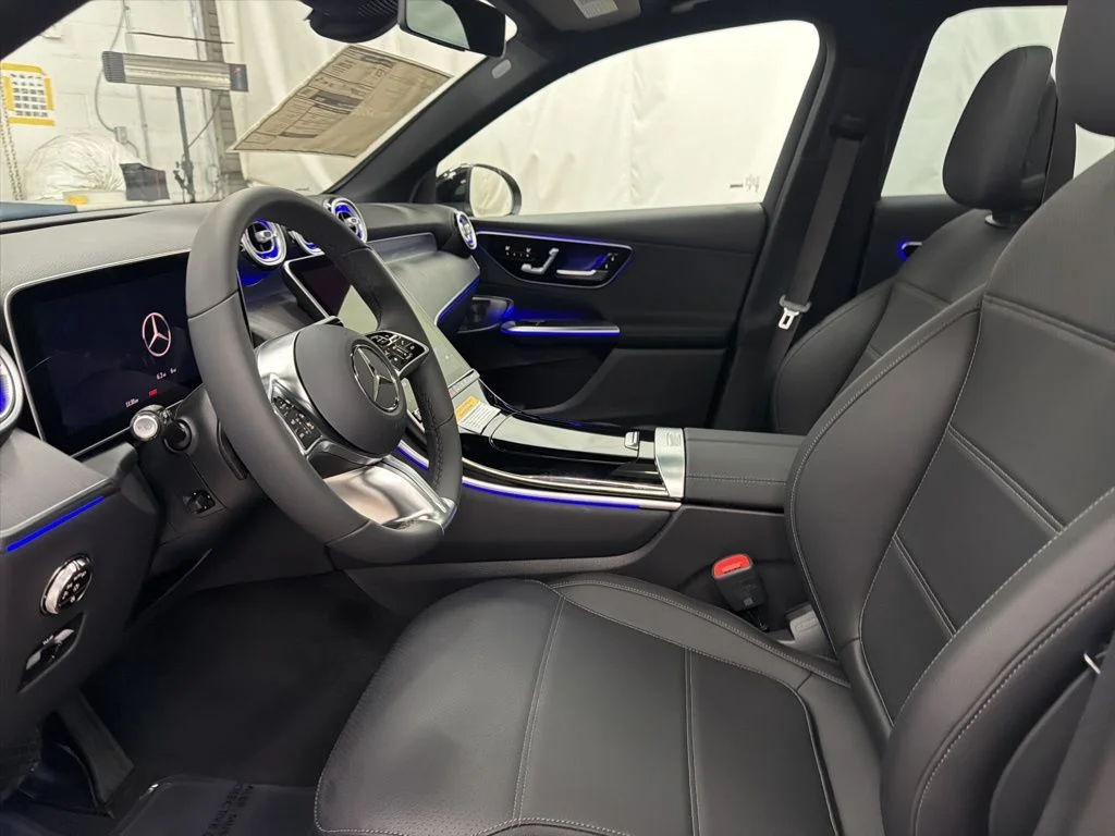 Used 2026 Black Mercedes-Benz GLC 300 image 14