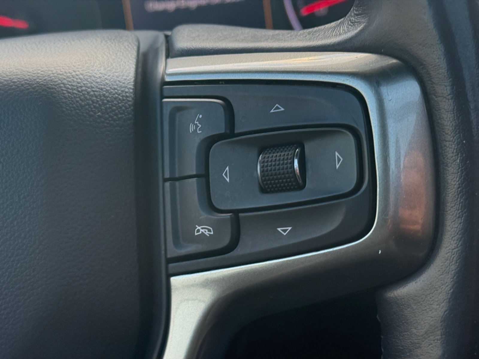 Used 2021 GRAYWOOD METALLIC Chevrolet LT image 12