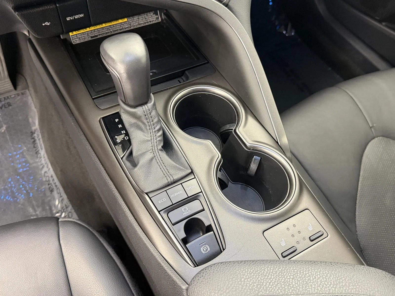 Used 2021 Wind Chill Pearl Toyota XSE image 13