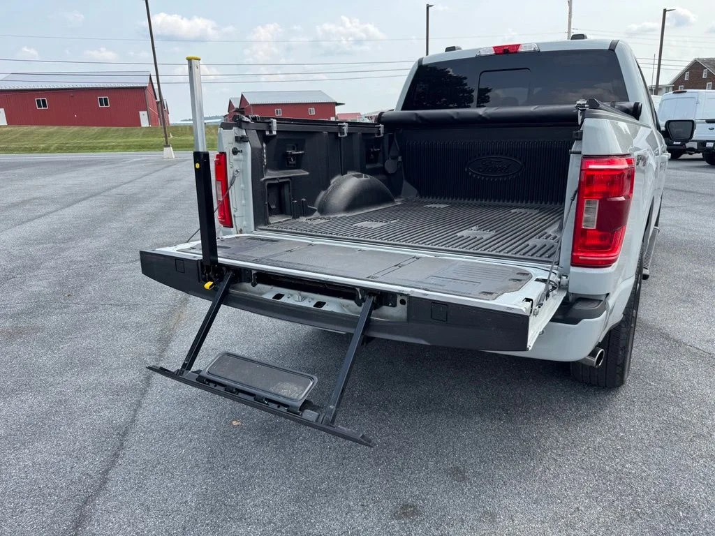 Used 2023 Avalanche Ford XLT image 26