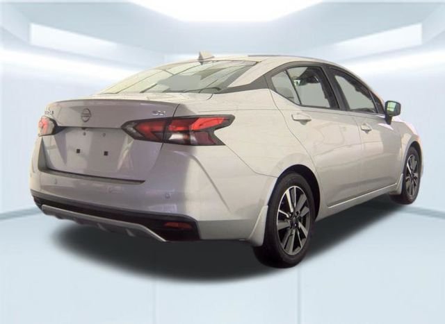 Used 2024 Silver Nissan 1.6 SV image 5