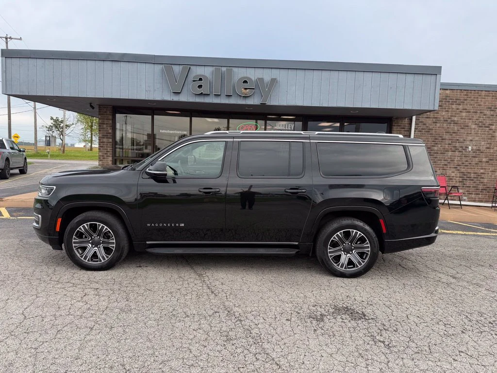 Used 2024 Black Jeep Series II image 7