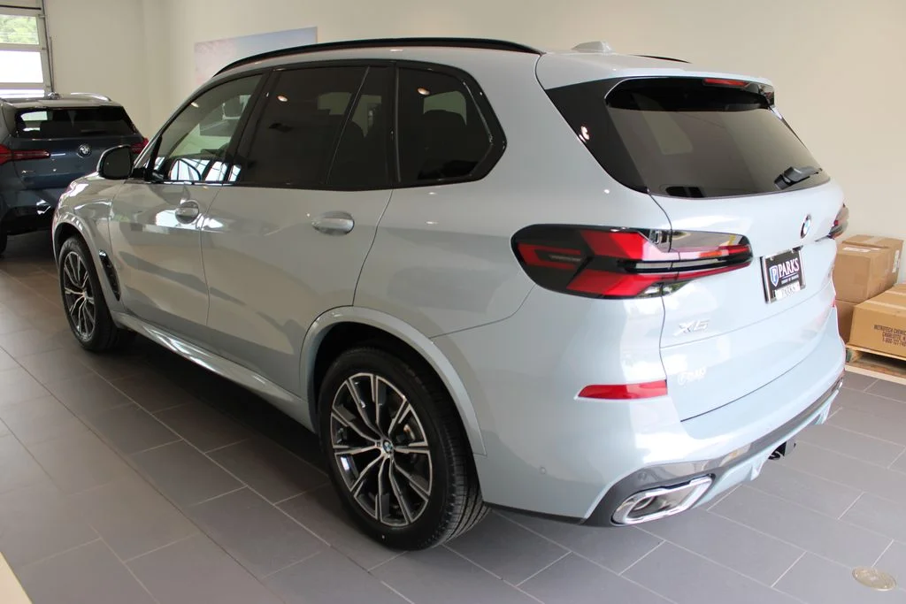 New 2026 Brooklyn Grey Metallic BMW xDrive40i image 31