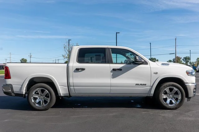Used 2026 White Ram Big Horn/Lone Star image 5