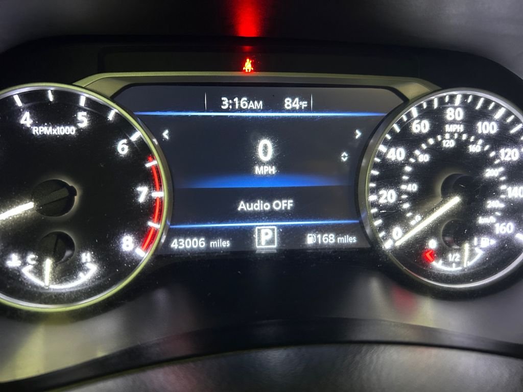 Used 2023 White Nissan SV image 10