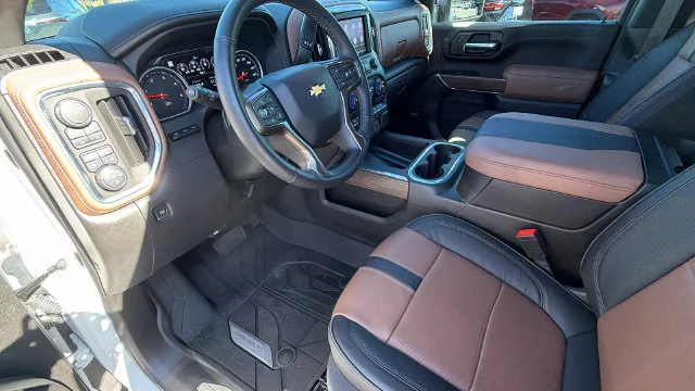 2023 Chevrolet Silverado 3500HD High Country - Photo 10