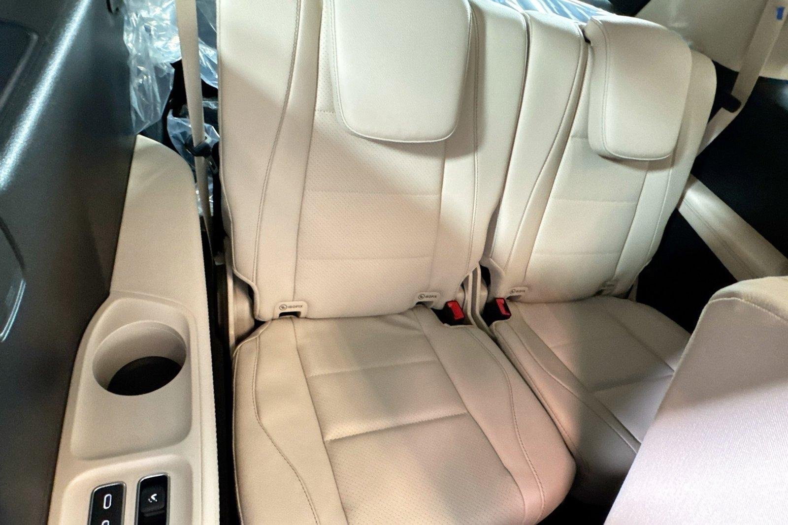 New 2026 Polar White Mercedes-Benz GLS 450 image 25