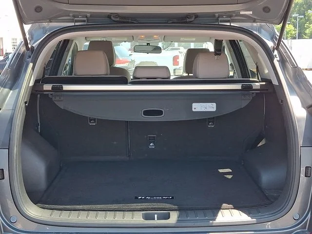Used 2017 Gray Hyundai SE image 30