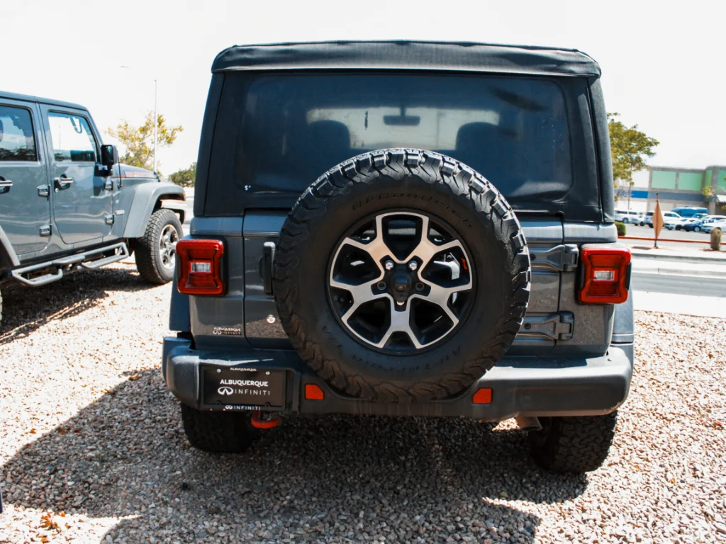Used 2020 Sting-Gray Clearcoat Jeep Rubicon image 7