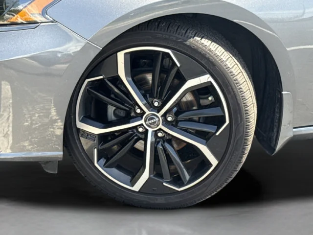 Used 2024 Gray Nissan 2.5 SR image 49