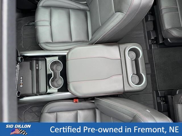 Used 2025 Iridescent Pearl Tricoat Chevrolet RST image 7