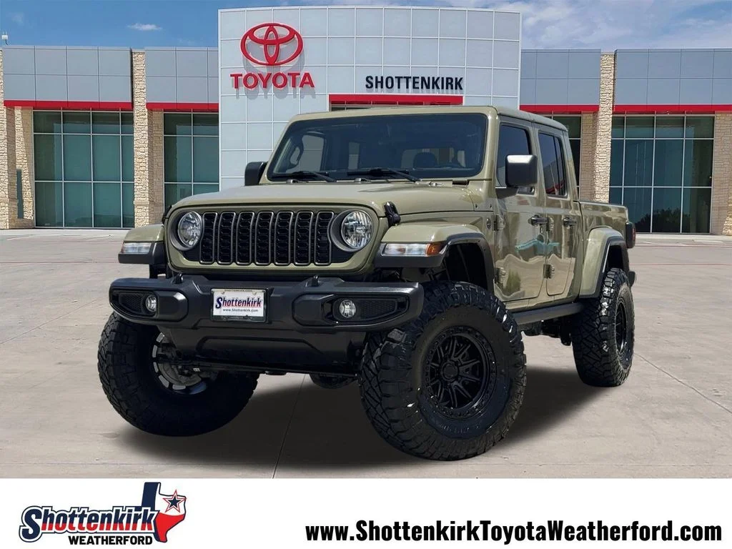 Used 2025 Green Jeep Nighthawk image 1