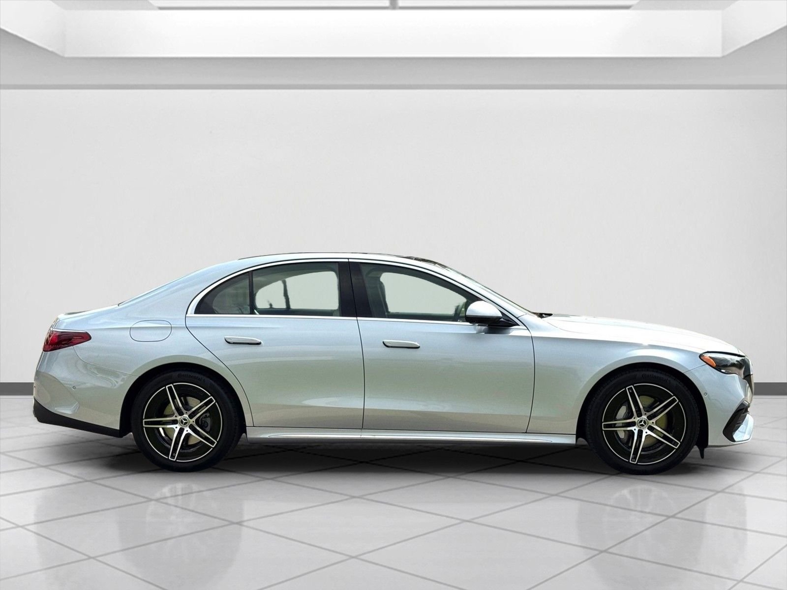 New 2026 Cirrus Silver Metallic Mercedes-Benz E 350 image 2